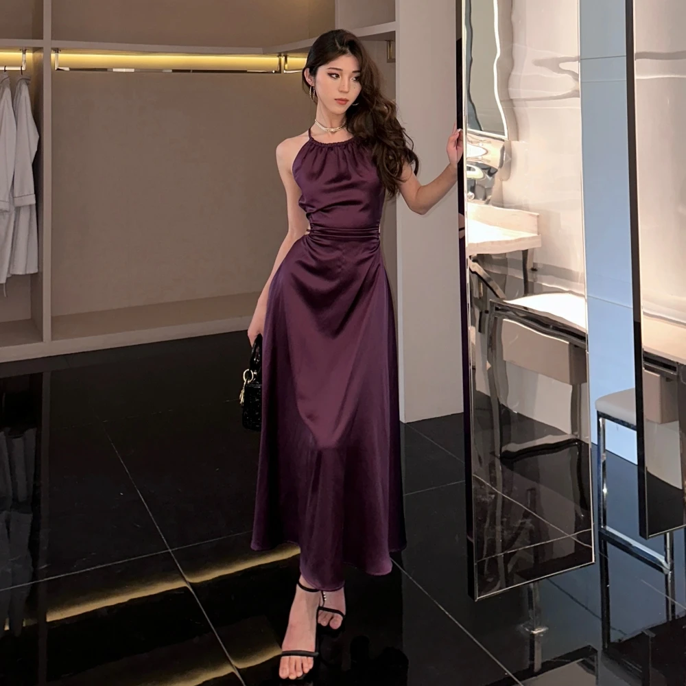 法式褶皱气质露腰挂脖缎面收腰春夏超显瘦连衣裙女修身性感长裙子