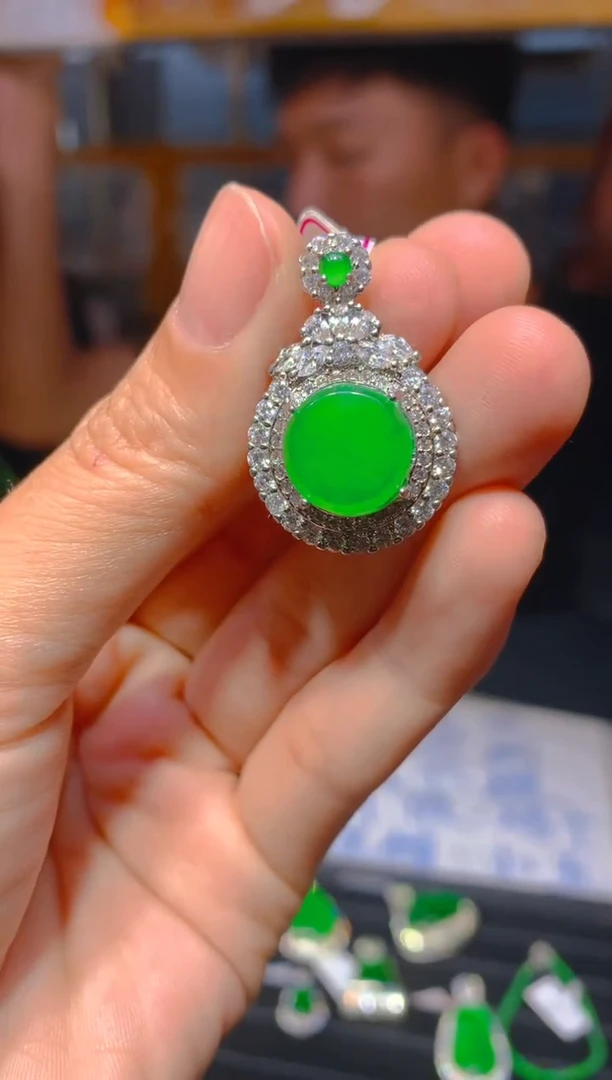 【闪购商品】定制翡翠未镶嵌146定制翡翠-多样性发货（发其一）