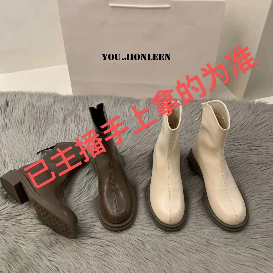 【A小小羊女鞋】孤品女鞋 经典时尚潮流百搭精美女鞋 ！！