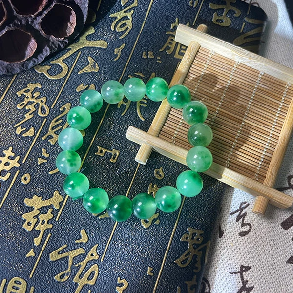 【俏福缘珠宝】收藏级冰飘花高端手串菠菜绿多样性发货