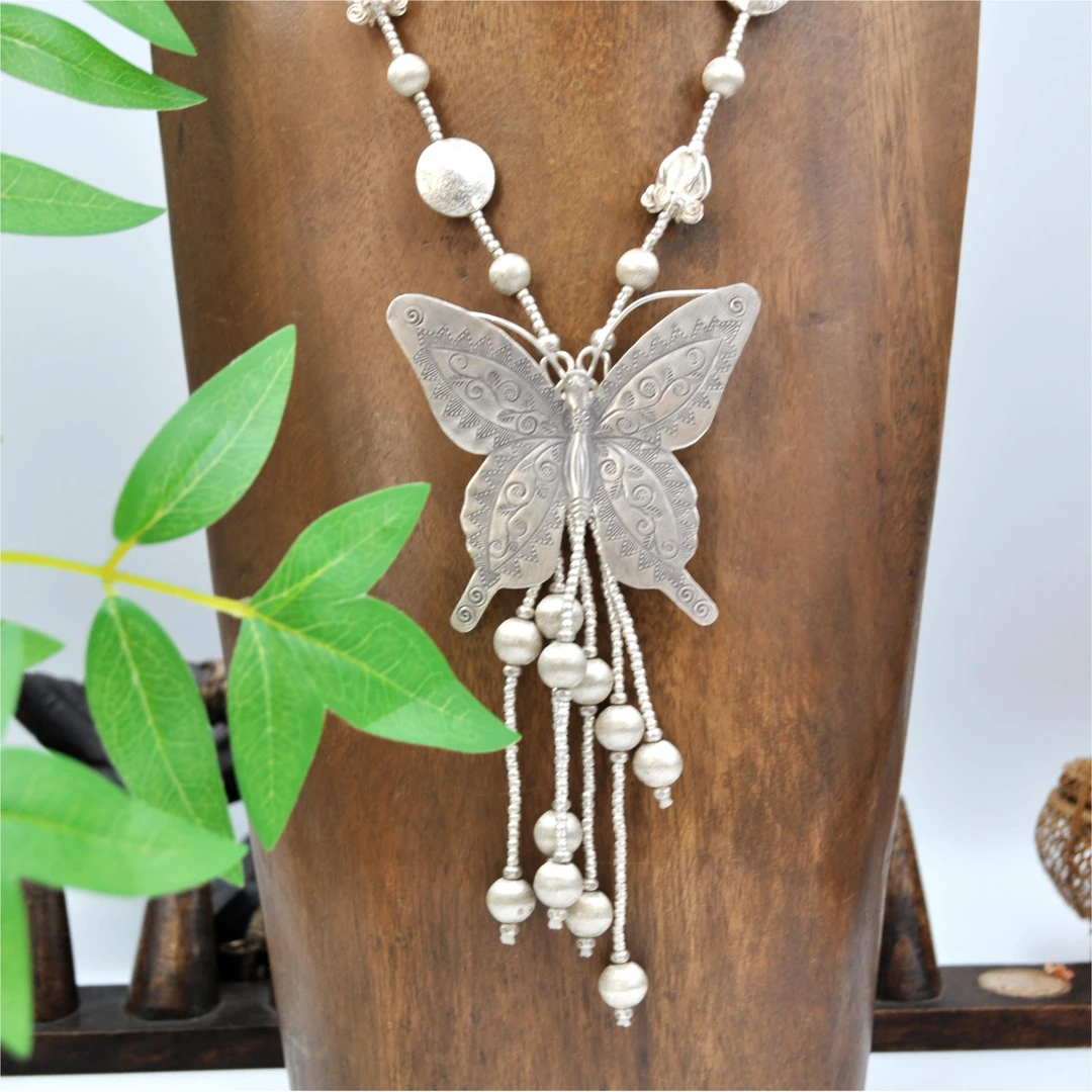 坠链均925银 泰式S925气质纯手工复古个性时尚银蝴蝶流苏圆球项链