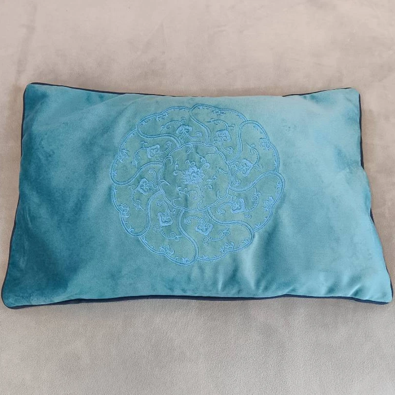 小叶紫檀枕头颈椎枕大颗粒8斤装，配枕套【老良红木】