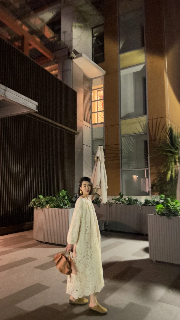 ANDORA｜新款蕾丝连衣裙女复古气质显瘦百搭长裙 066X42028