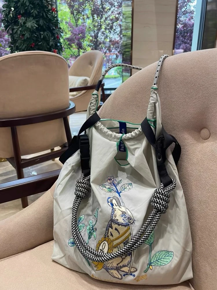 【加密刺绣】明星高圆圆同款刺绣购物袋潮流大容量百搭斜跨单肩女包