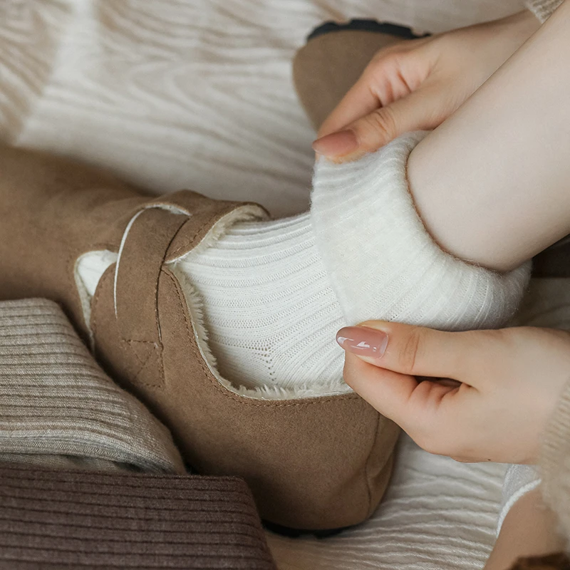 秋冬加厚加绒磨毛羊绒日系ins潮羊毛纯色韩版抽条中筒长袜堆堆袜