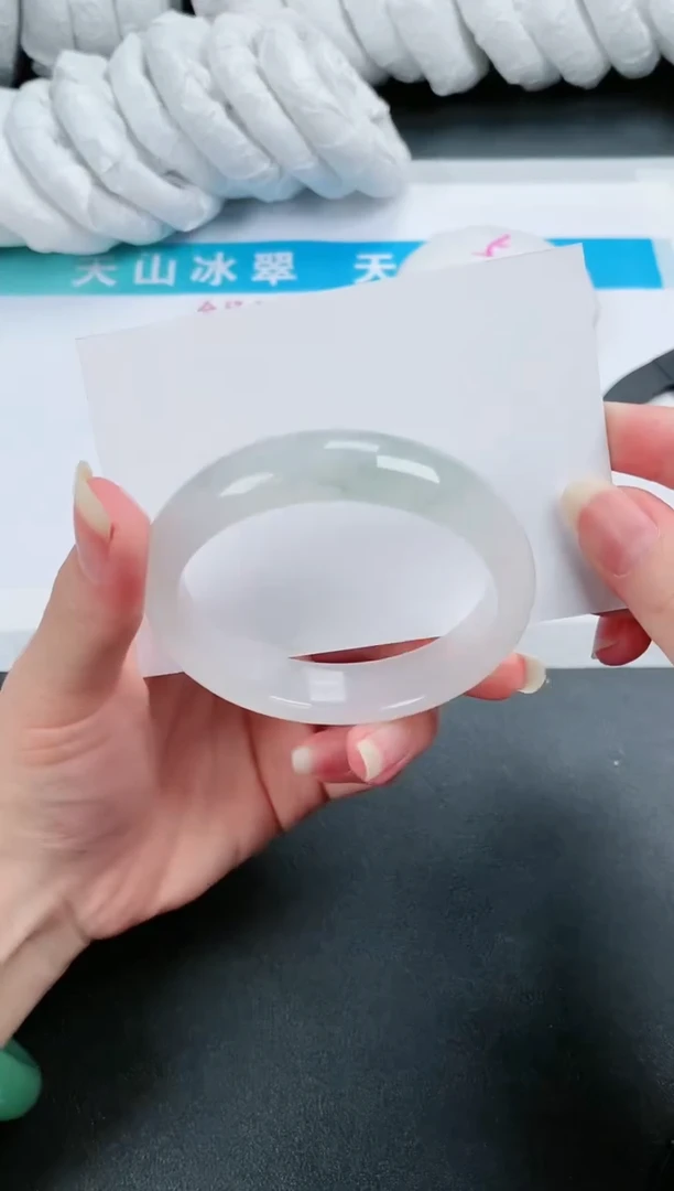 【闪购商品】石英质玉手镯未镶嵌486-55