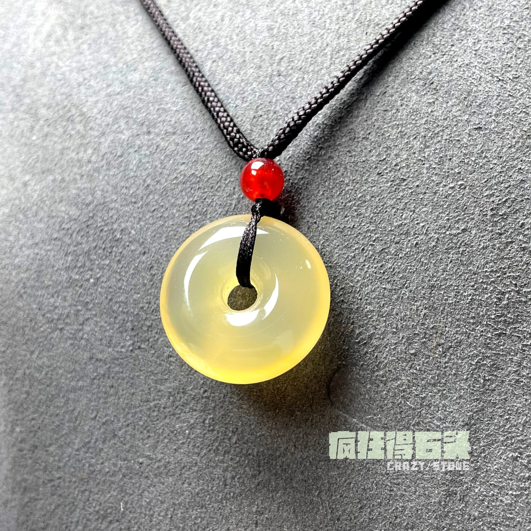 天然玛瑙玉髓平安扣吊坠冰黄仙女气质款
