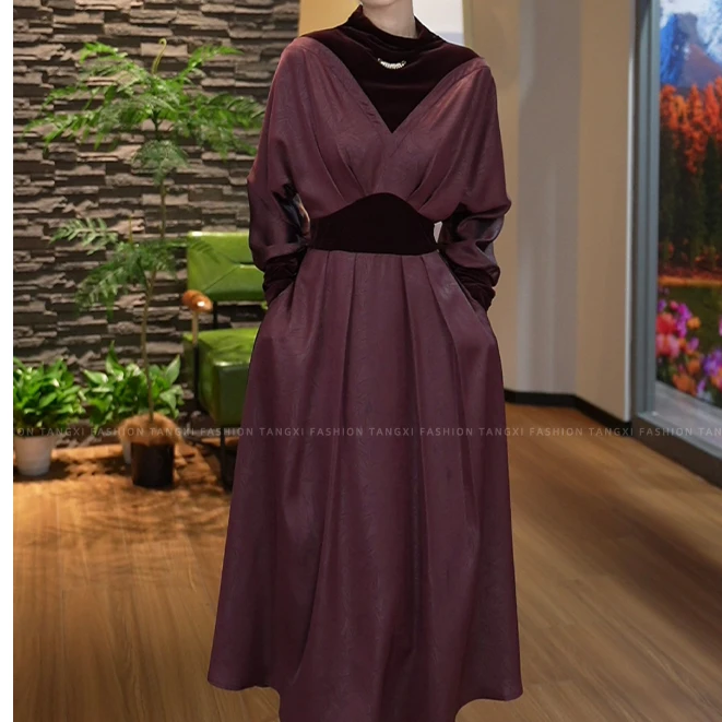 唐熹2025秋冬新款【H24-Q211】小众高级感原创设计丝绒拼接连衣裙子