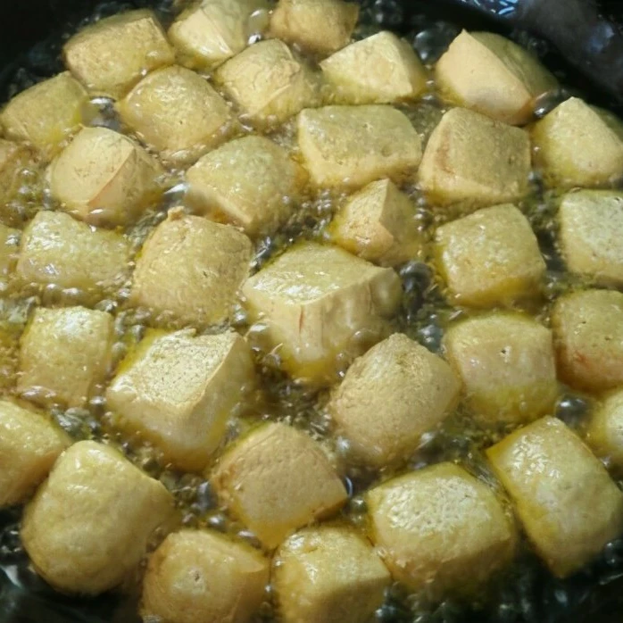 油豆腐油炸手工豆腐 土特产 农村美食 手工制作