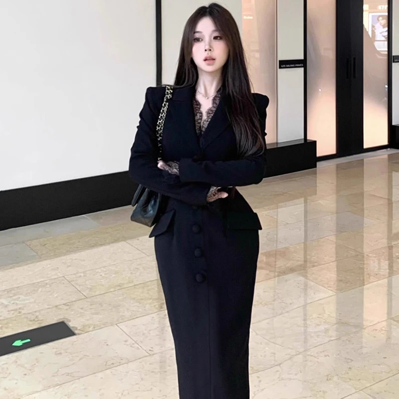 2025秋法式赫本风蕾丝边连衣裙女内搭气质通勤高级感小黑裙子2366