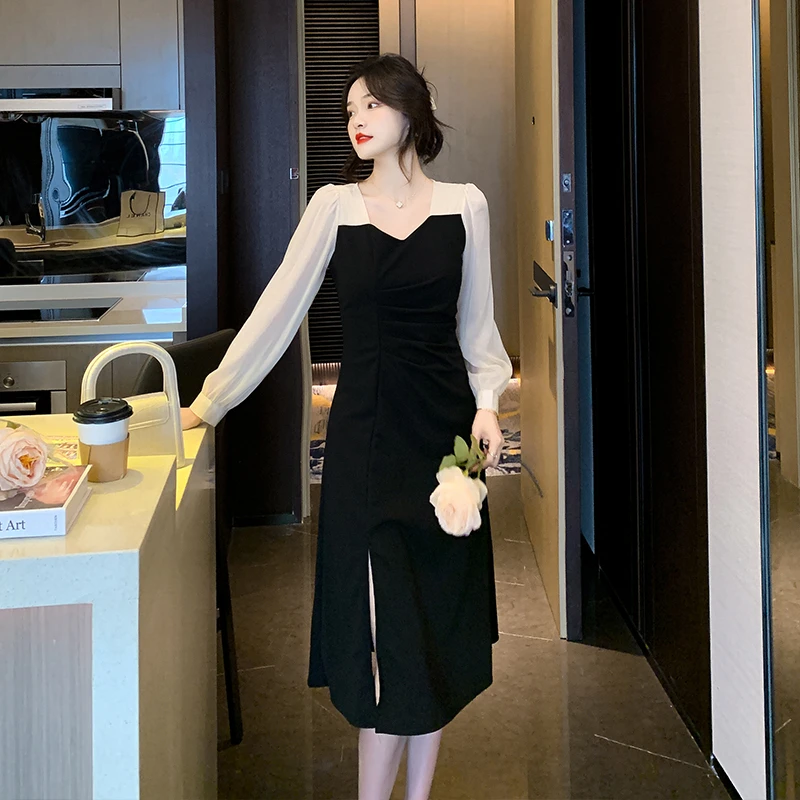 【pj】气质长袖连衣裙女秋装2025新款收腰显瘦赫本风开叉小黑裙8381
