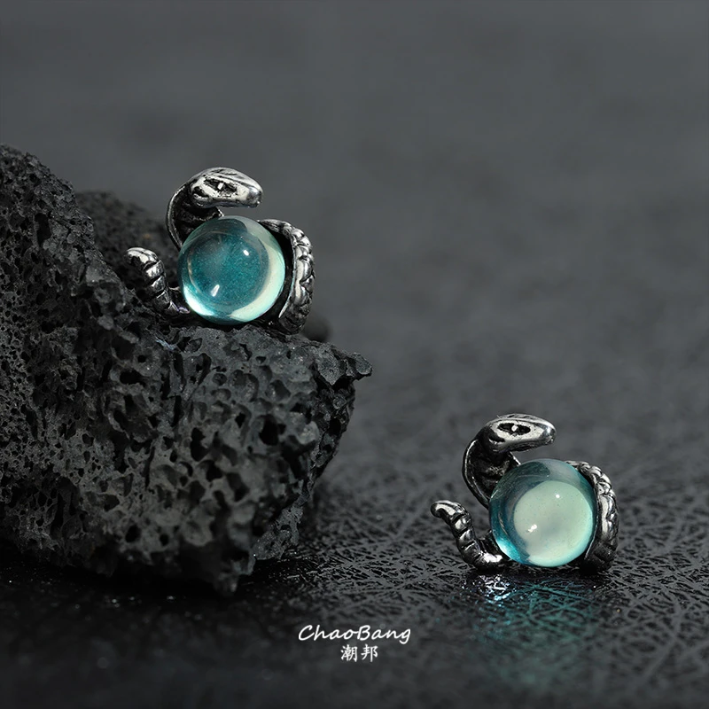 铜合金玻璃耳饰 美杜莎之瞳高级感男情侣款耳钉简约小巧百搭耳饰