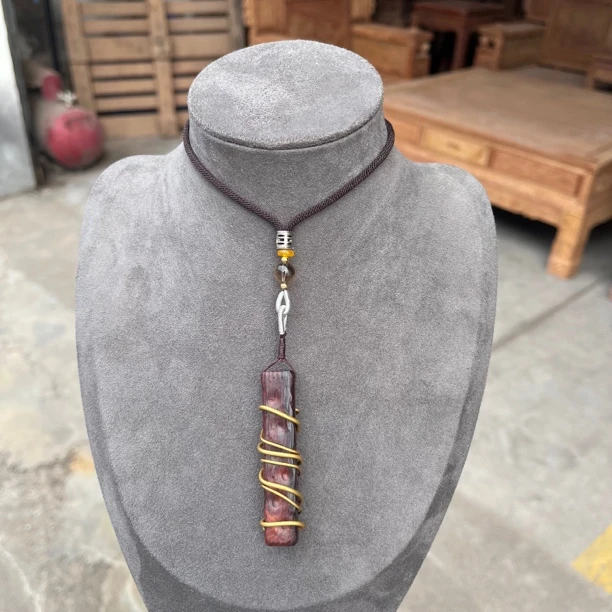 【限量福利】印度小叶紫檀腰缠万贯原木吊坠天然原木雕刻