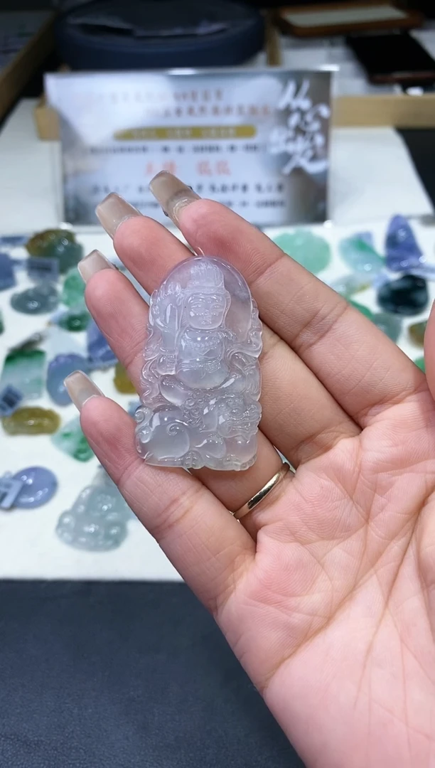 【闪购商品】翡翠吊坠(不含链)未镶嵌翡翠