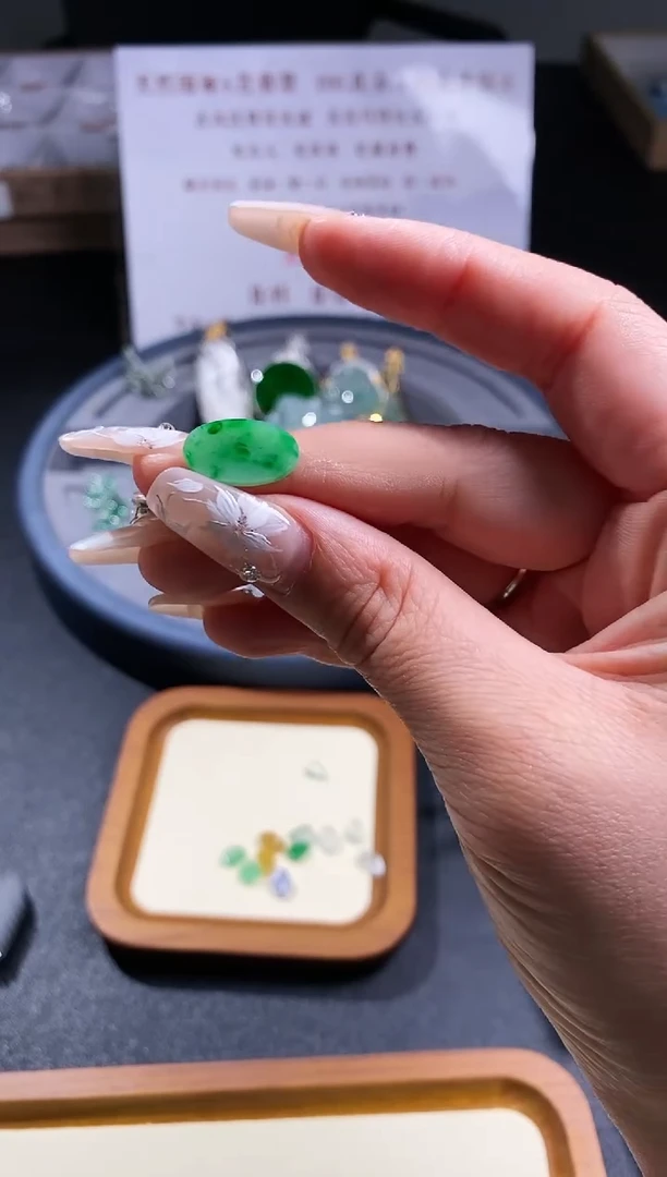 【闪购商品】翡翠裸石翡翠未镶嵌