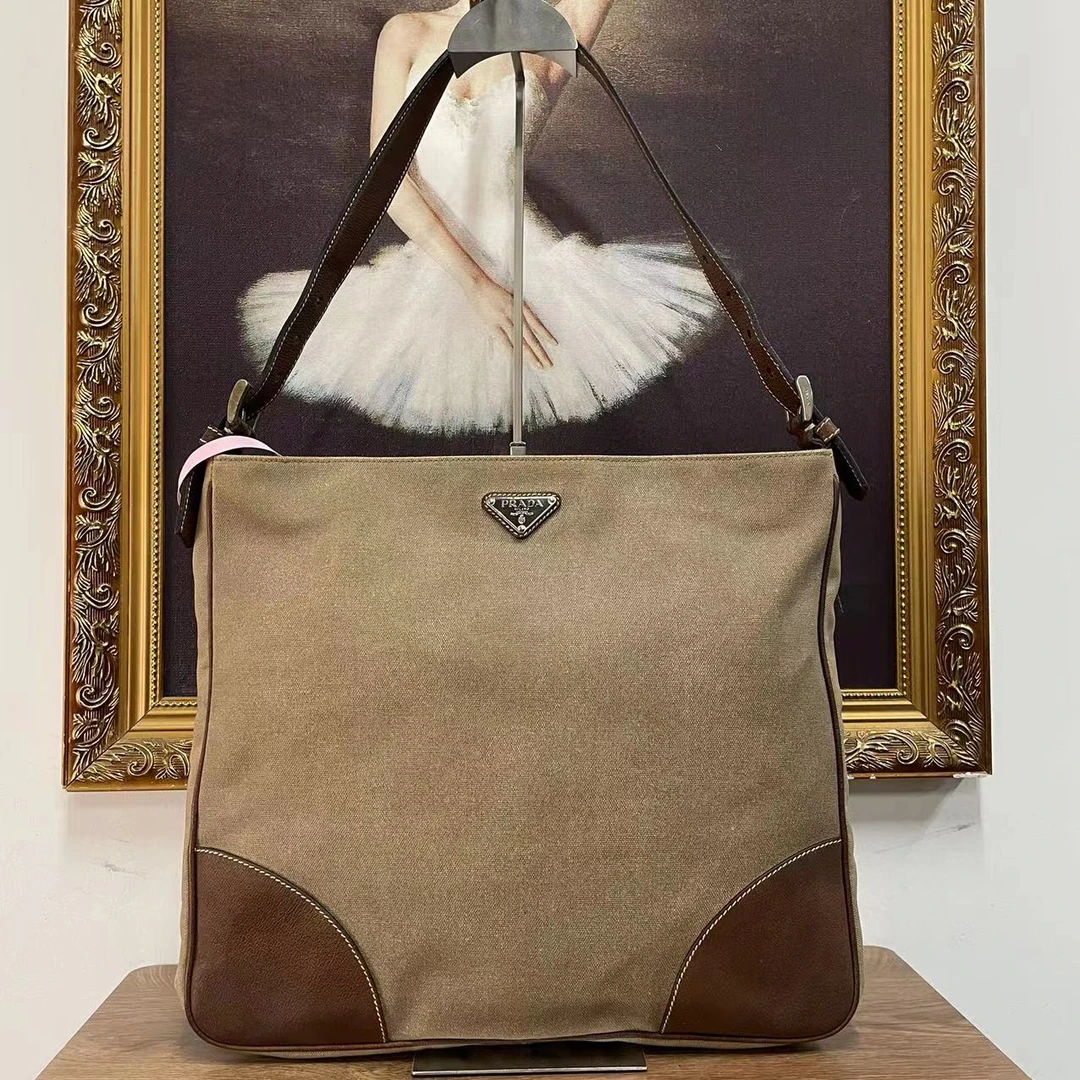 95新 Prada/普拉达 prada单肩包/82643