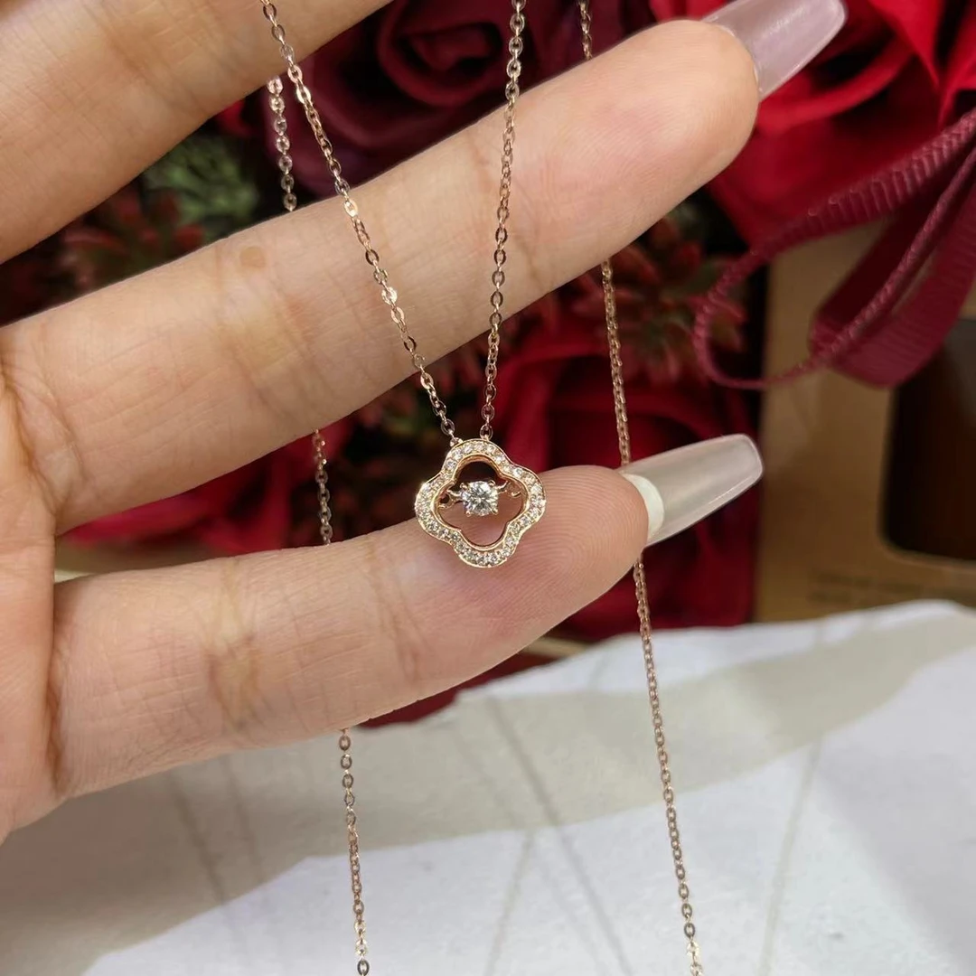 18K金满钻四叶草吊坠(不含链)镶嵌满钻灵动时尚轻奢钻石项链