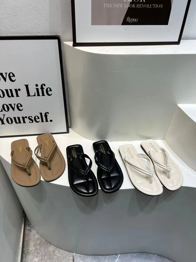 【三色人字拖】MANYEE舒适休闲百搭夏季软底沙滩平底人字拖