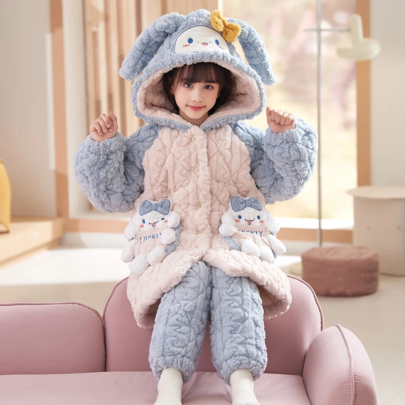 bejirog/北极绒小女孩冬季新款珊瑚绒三层夹棉时尚外穿睡袍套装