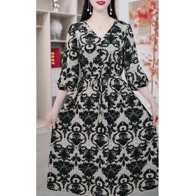 连衣裙女中长款气质显瘦2025新款时尚洋气收腰裙子J2522