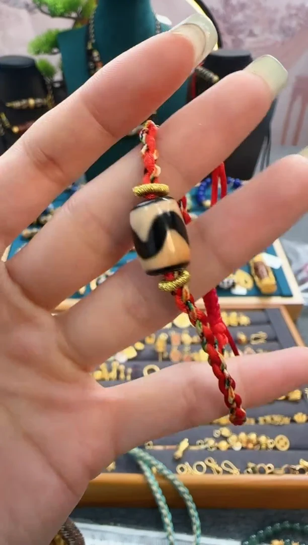 【闪购商品】玛瑙挂件未镶嵌牙牙