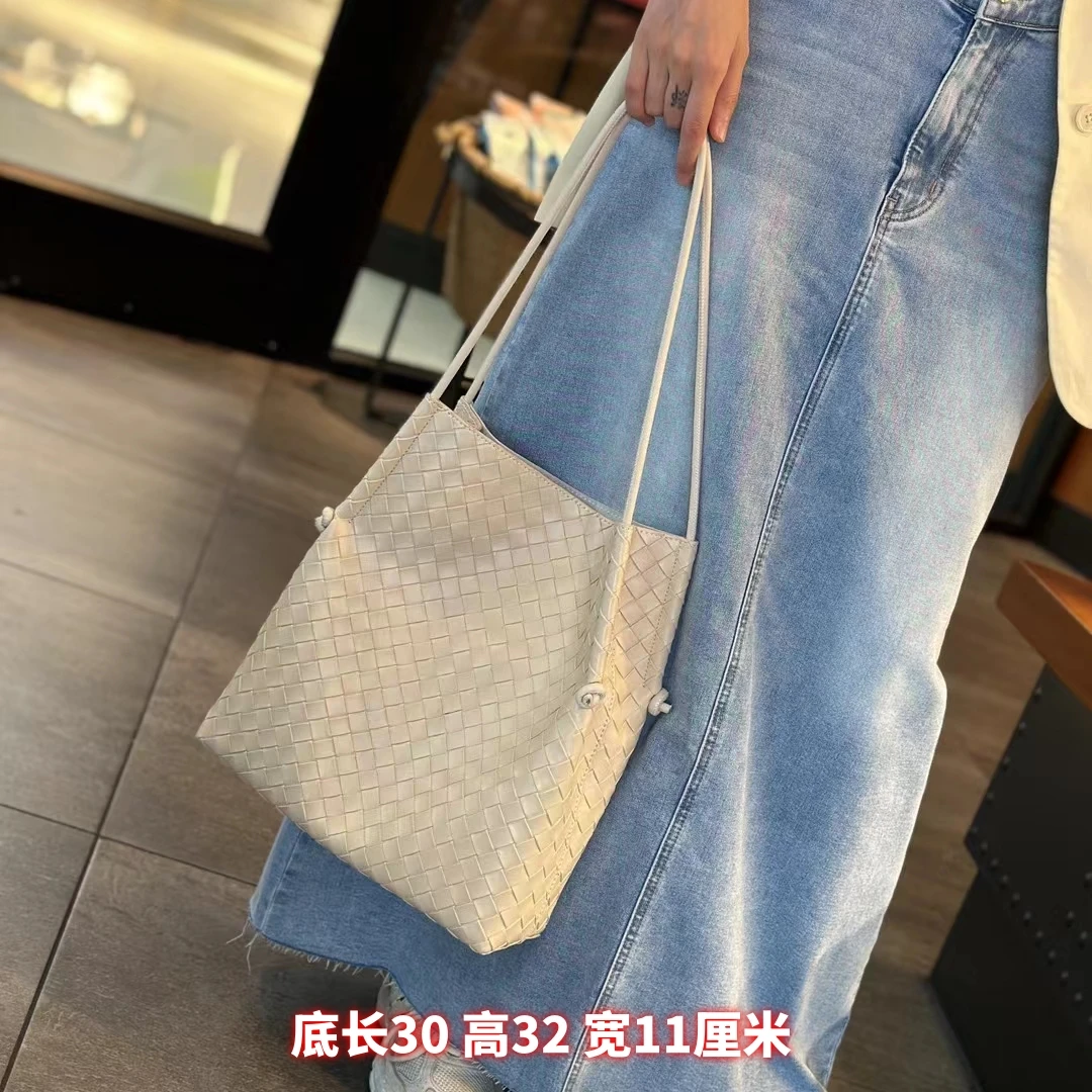 【岚英皮具】2024年新款牛皮编织真皮潮流休闲托特大容量女单肩6098