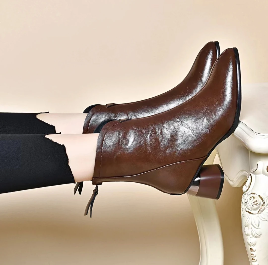 2024秋冬上新粗跟靴子百搭时尚气质尖头加绒小裸靴828