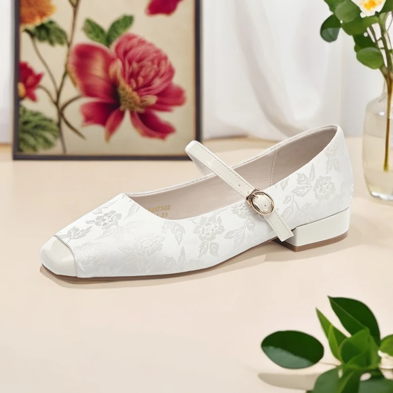 红蜻蜓品牌女鞋玛丽珍鞋中国风百搭浅口单鞋时尚新款WLB247302