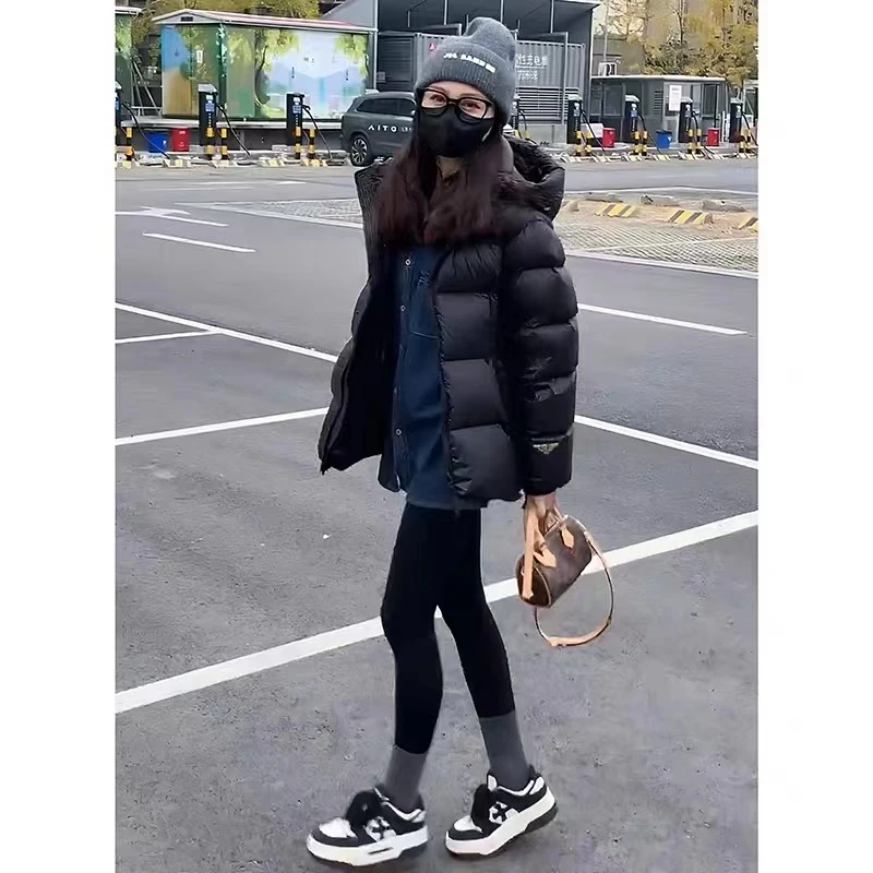 新国白鸭绒.黑色郁金香款轻奢情侣款外套白鸭绒羽绒服