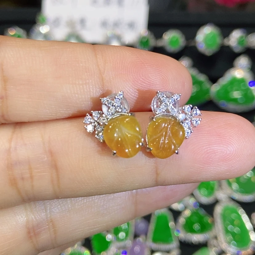【闪购商品】翡翠耳饰未镶嵌娜**?天然翡翠