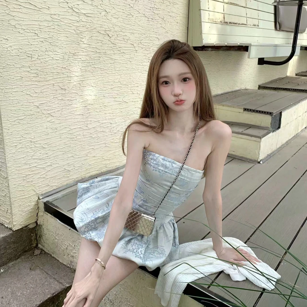 梦梦 MENGMENG｛半香缇卡 新款纯欲提花抹胸连衣裙}