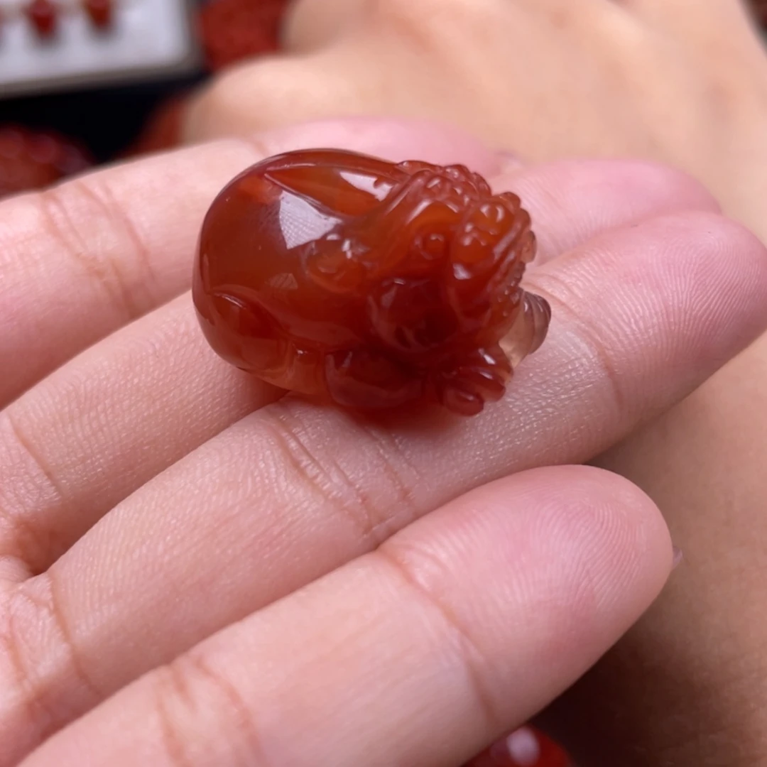 【闪购商品】南红玛瑙珠宝奇石未镶嵌吊坠