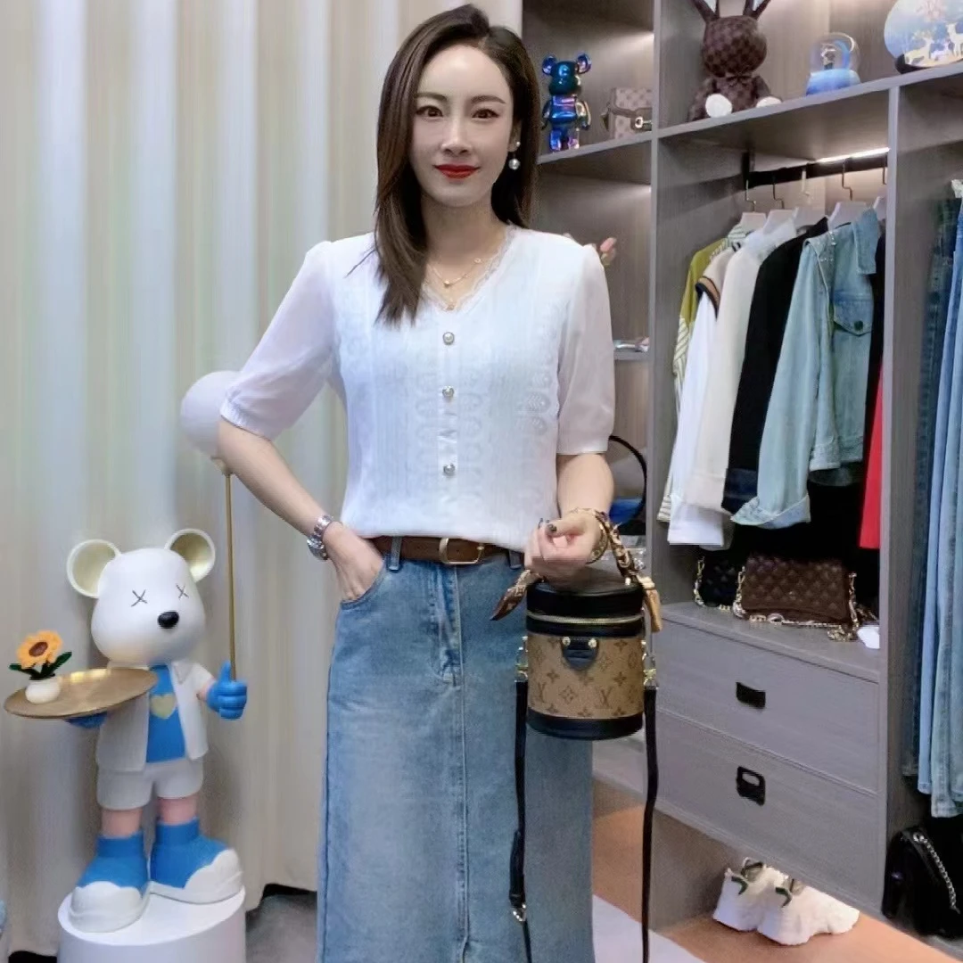 爆款洋气显瘦蕾丝短袖小衫