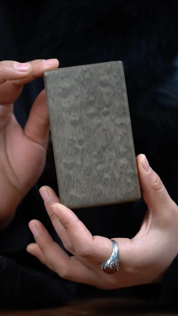 【闪购商品】金丝楠木满水泡雨滴细支烟盒5