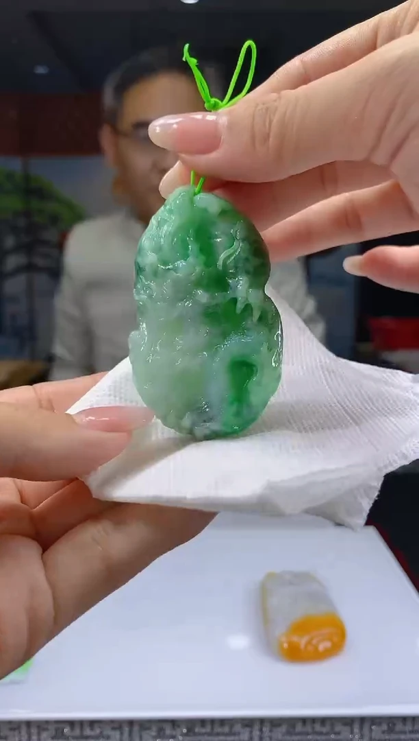 【闪购商品】定制翡翠未镶嵌翡翠GS020