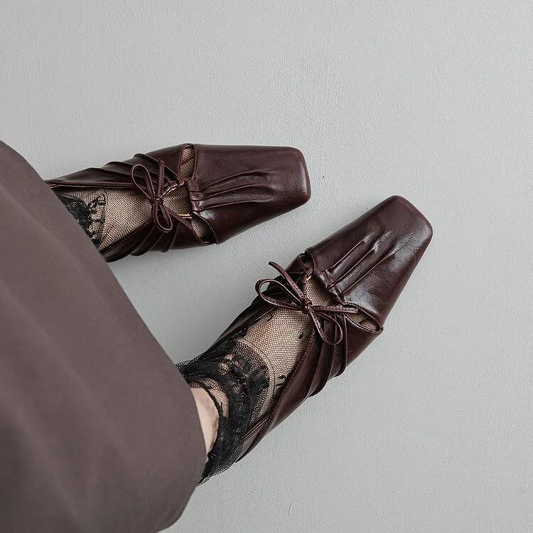 原创设计法式复古褶皱低跟平底百搭春秋镂空蝴蝶结休闲方头单鞋女