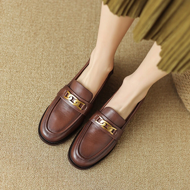 头层牛皮复古棕色乐福鞋女金属扣粗跟单鞋英伦风小皮鞋大码41一42