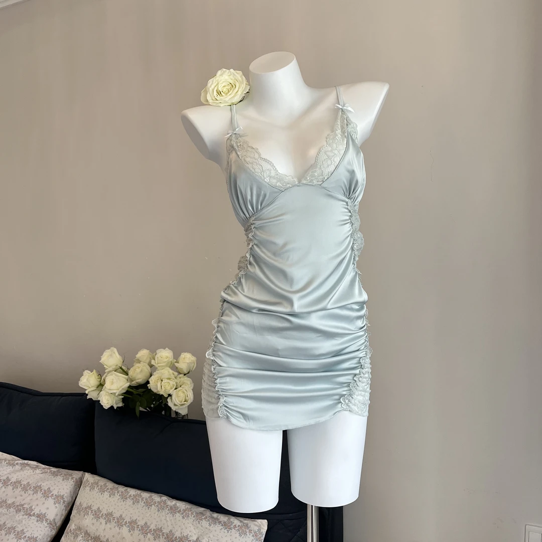 闭店青仓！性感包臀缎面蕾丝吊带睡裙修身