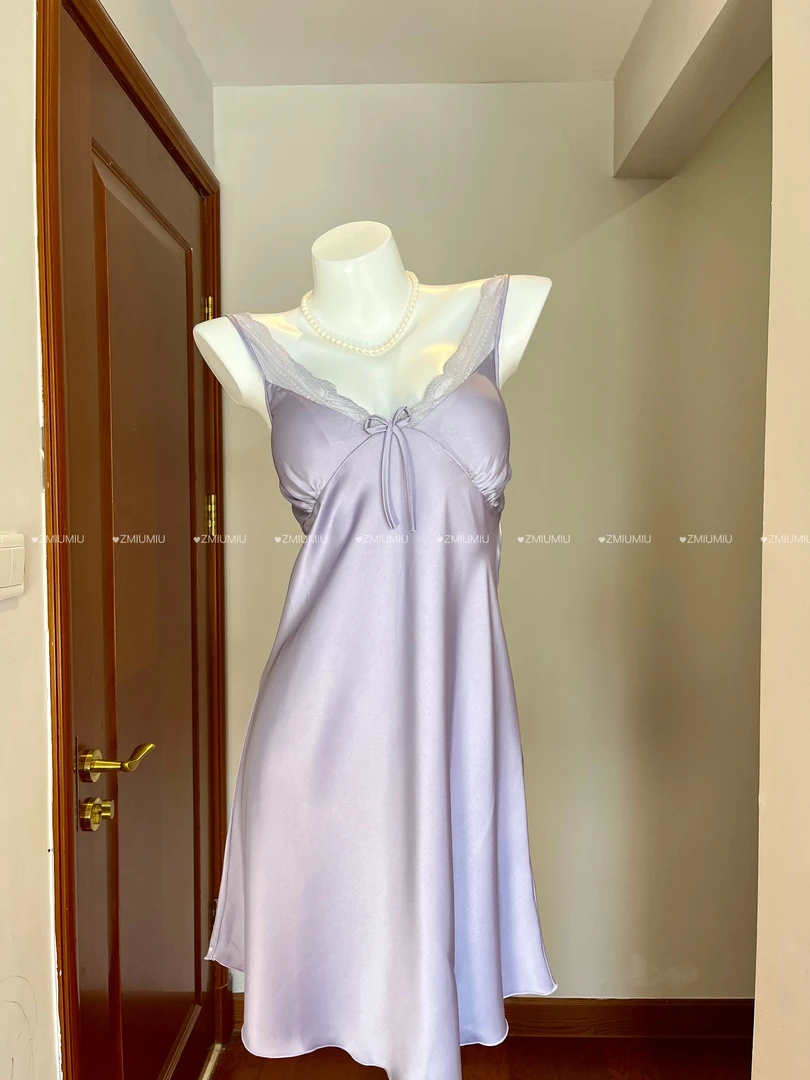 ZM【库存不多】温柔风缎面气质带胸垫性感睡裙轻奢睡衣蕾丝女士