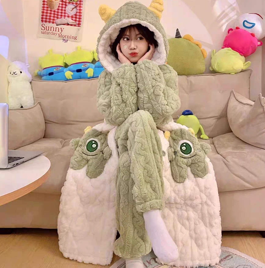 大眼怪2024新睡衣套装杭绣家居服睡裙女士加绒加厚保暖毛绒家居服