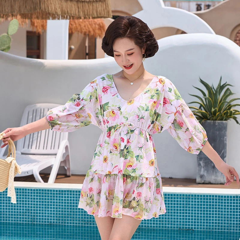 2025新款游泳衣女孩保守分体两件套高级感泡温泉显瘦遮肚加肥泳装