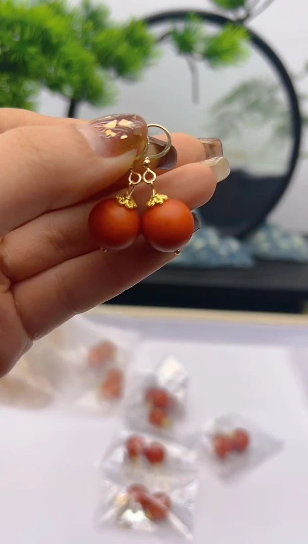 【闪购商品】蜜蜡耳饰14K金镶嵌E127