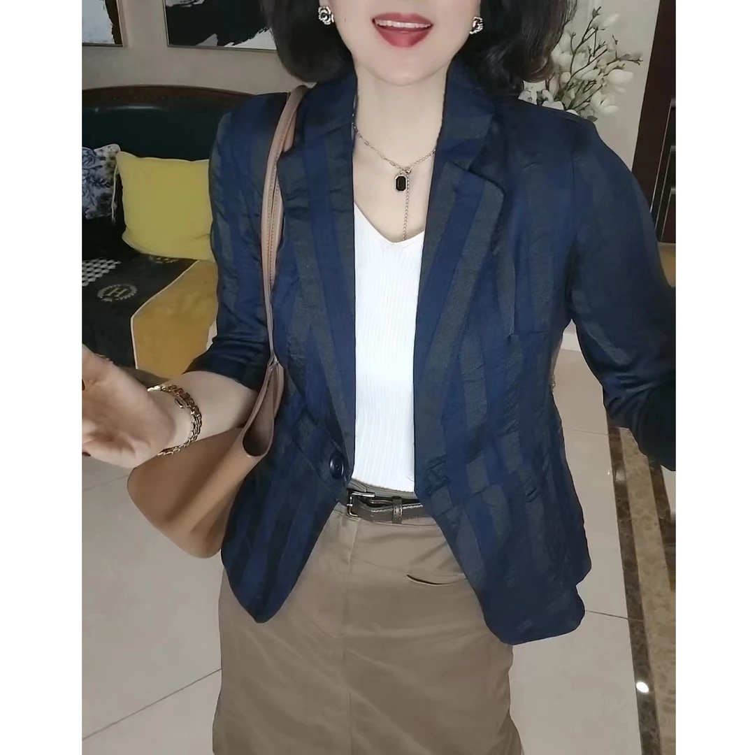 新款气质条纹麻料收腰时尚休闲小西装