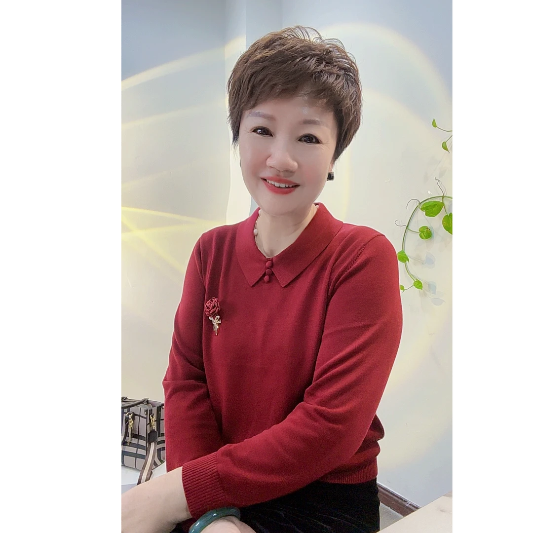 【于姐】1002女士三粒扣翻领长袖小衫（无胸针）