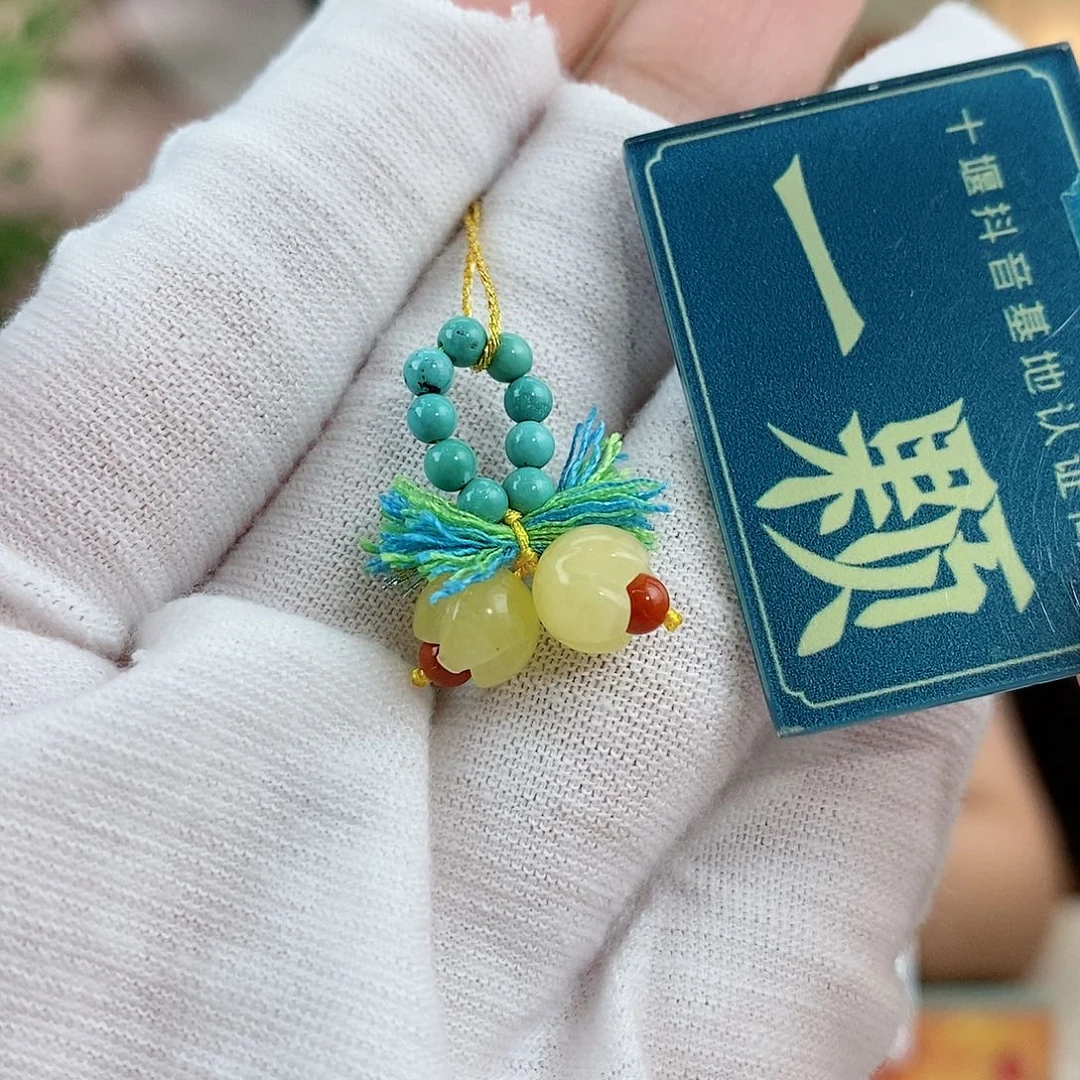 蜜蜡珠宝奇石未镶嵌多样性发货一个