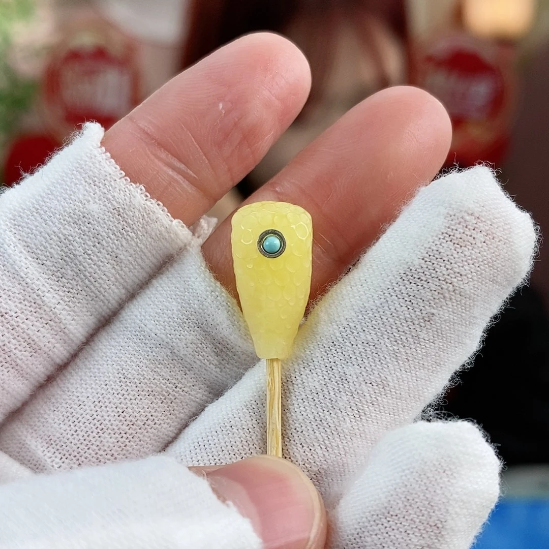 蜜蜡珠宝奇石未镶嵌