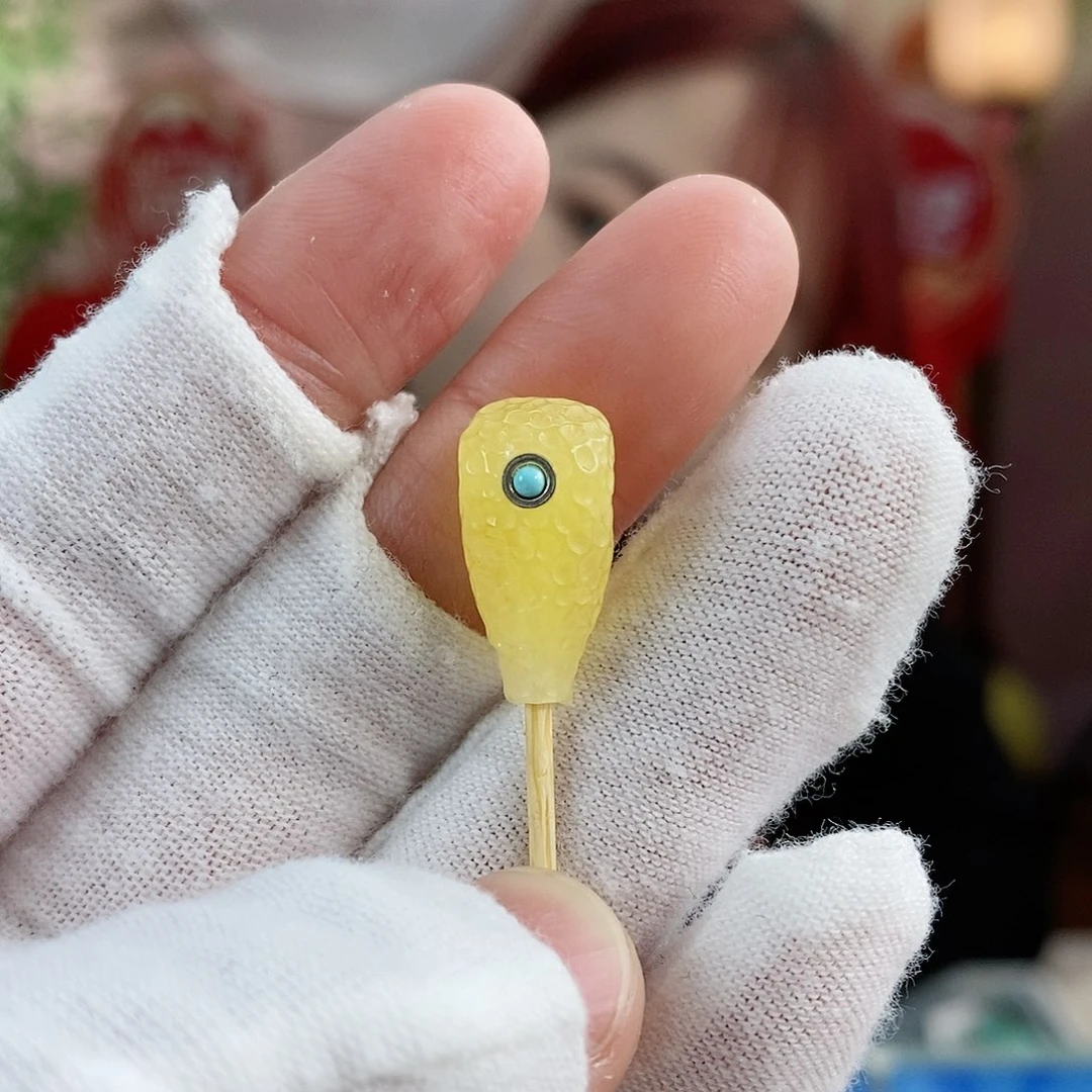 蜜蜡珠宝奇石未镶嵌