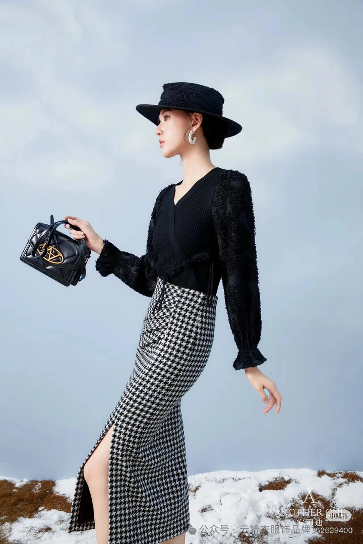 轻奢品牌福利女装（下单备注编号默认瑕疵）