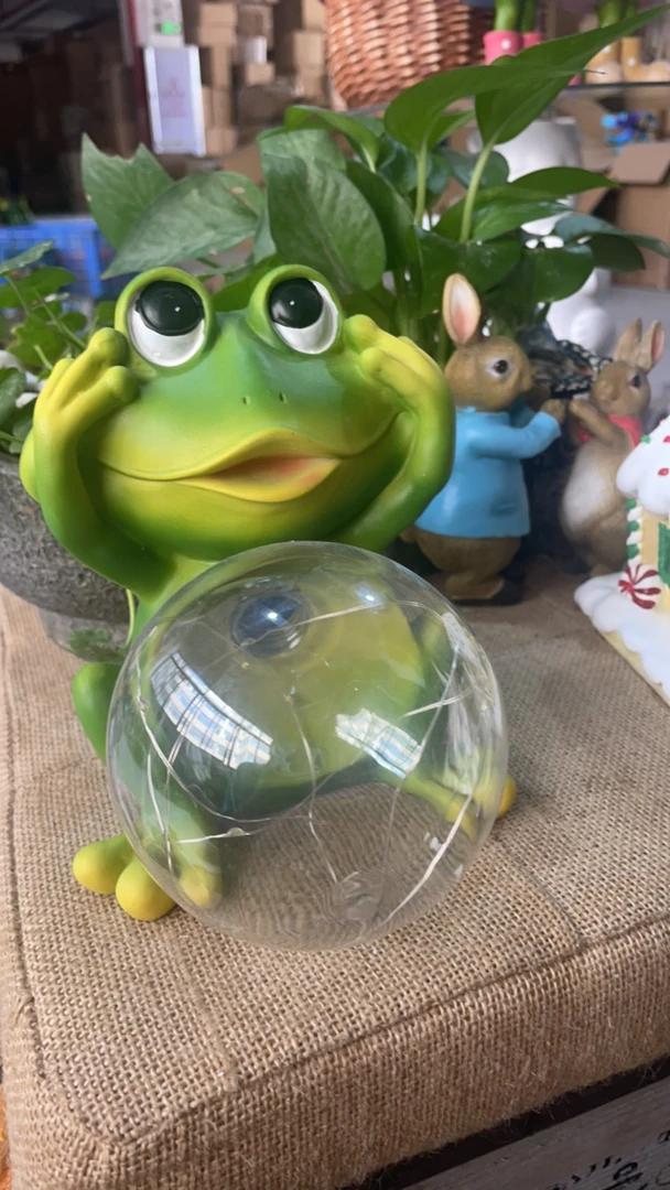 绿色太阳能青蛙摆件