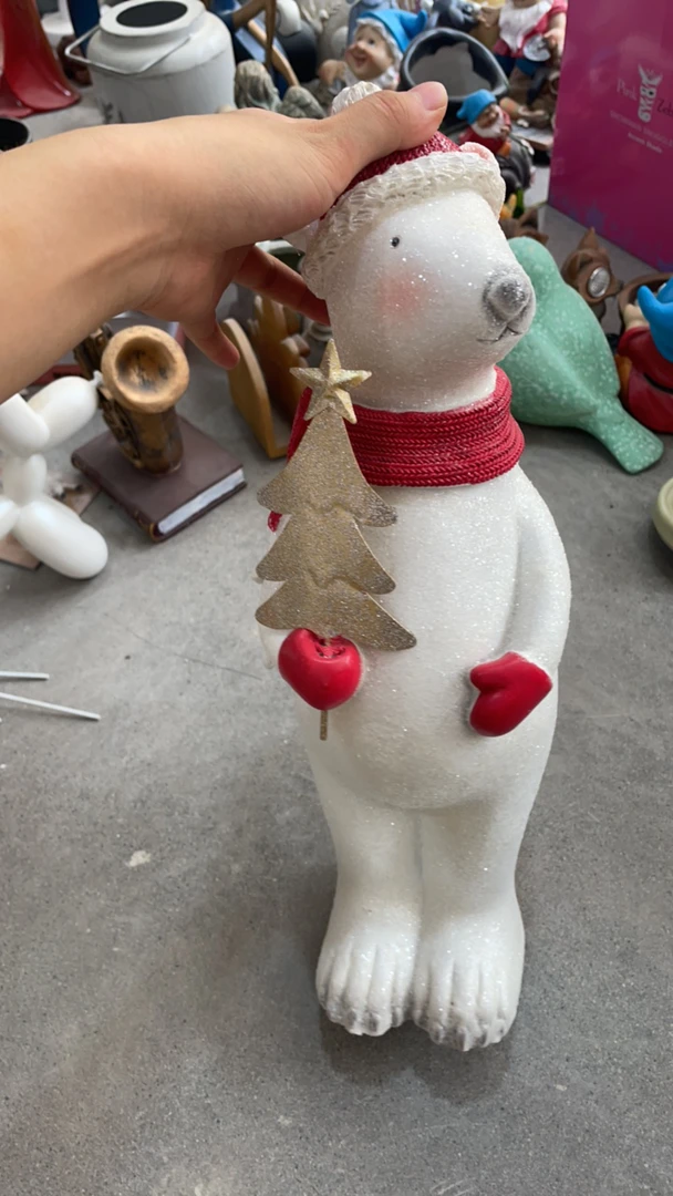 白色圣诞北极熊摆件